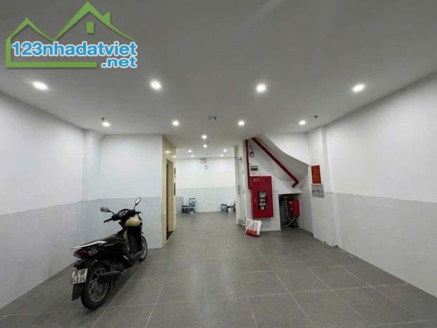 BÁN NHÀ HOÀNG VĂN THÁI, 7 TẦNG, THANG MÁY, 13.2TỶ, 43.4M, MT 4.05M, GẦN ÔTÔ. LH 0984823023 - 2