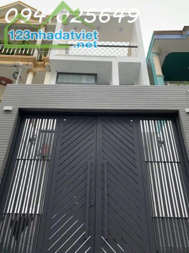 Bán căn nhà 1trệt 2 lầu DT đất 83m2, hẻm xe hơi đường số 7, phường Linh Trung, Thủ Đức,