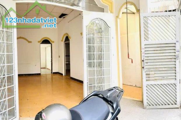 Bán nhà hẻm xe tải, Nguyễn Văn Khối,Gò Vấp, 4.6m x 11.8m, 63m², nở hậu - Giá 6.5 tỷ TL