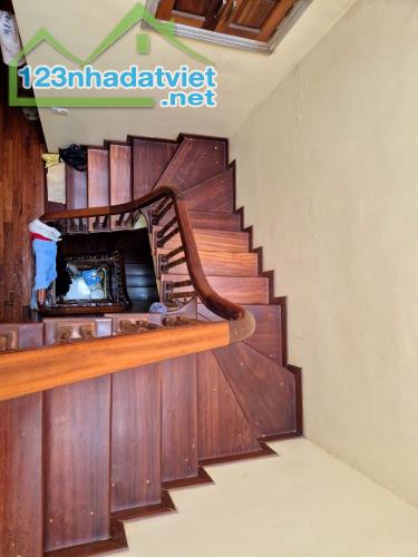 Quá Rẻ ! Bán Nhà Phố Cầu GIấy Ô Tô Vào Nhà , 67m x 4T  Chỉ Hơn 9 tỷ