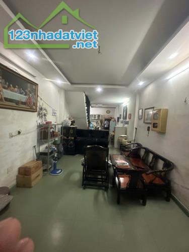 Thạnh_Xuân39_Q12 💗 78M  ♥️2TẦNG ❤️‍🩹( 4 x 19.5)🏅 4,450 Tỷ  💫Ô𝙏Ô NGỦ NHÀ  👉Vị Trí : - 1