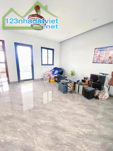 Bán nhà Biệt Thự phố Hẻm 8m  Đào Sư Tích, gần Lê Văn Lương,  6.7x21m, 3 tầng, 11.2 tỷ - 3