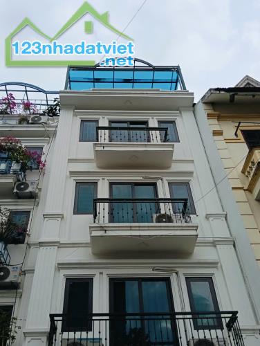 ÁN 🏡NHÀ ĐẸP ĐÀM QUANG TRUNG - LONG BIÊN 40M² - SIÊU THOÁNG - GẦN Ô TÔ TRÁNH - TIỆN ÍCH