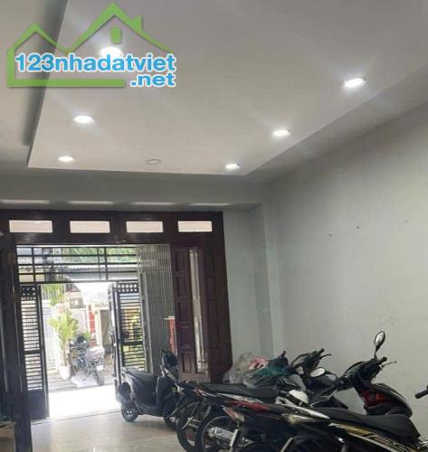 Cần Bán Gấp HẺM 10m Có Lề, Nguyễn Thái Bình Tân Bình. Dòng Tiền 50Tr, CHỈ 15 tỷ - 5