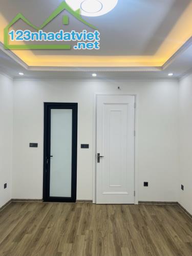 BÁN NHÀ NGÕ 79 CẦU GIẤY-GẦN Ô TÔ, HỒ ĐIỀU HÒA- AN SINH ĐỈNH 35M2-5T-3PNGIÁ 6TỶ899TR - 1