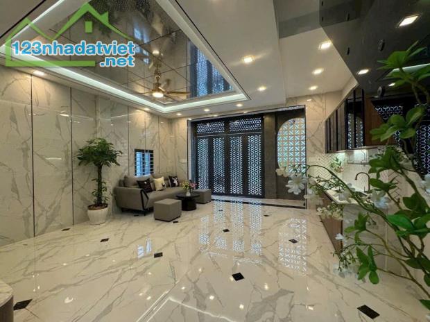 SIÊU PHẨM BÀ HOM Q.6 - 40M2 - 3 TẦNG LUNG LINH CHỈ NHỈNH 5 TỶ TL - 1