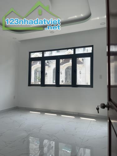 +🏠 NGỘP SIÊU PHẨM GIÁ RẺ BÁN NHÀ  BÌNH THÀNH BHHB BÌNH TÂN 5X10M 4 LẦU CHỈ 5 TỶ - 4