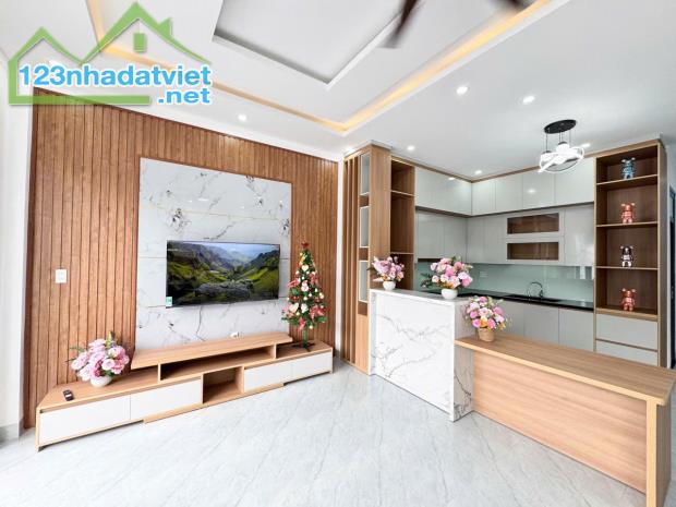 💥Nhà Mê,Mới,6*18m,Ngay Đầu Đường Lương Thế Vinh,gần y ngông,nhiều khác - 2