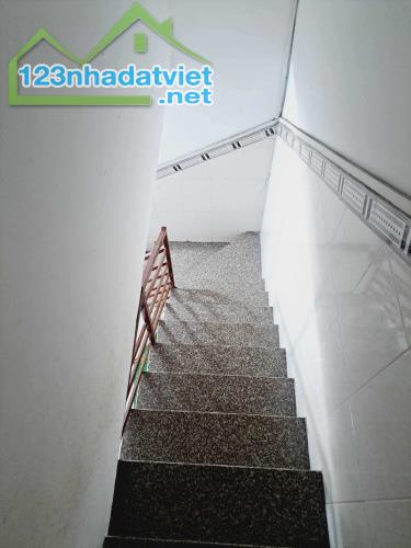 NHÀ KẾ CHỢ BÌNH THÀNH - 40M2, 2 TẦNG ĐÚC - SHR, KHÔNG QH - CHỈ 2.75 TỶ. - 2