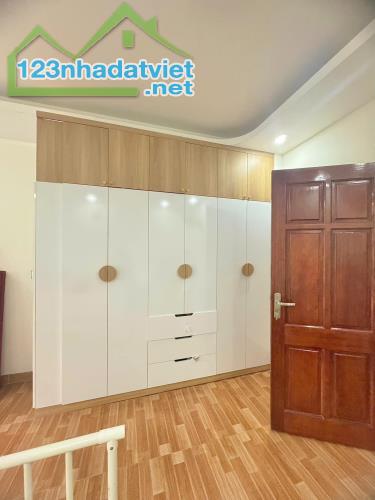 NHÀ ĐẸP DÂN XÂY, QUANG LÃM,HÀ ĐÔNG GẦN Ô TÔ, GẦN PHỐ 43M2, 4 TẦNG, MT 3.5M CHỈ NHỈNH 5 TỶ - 2