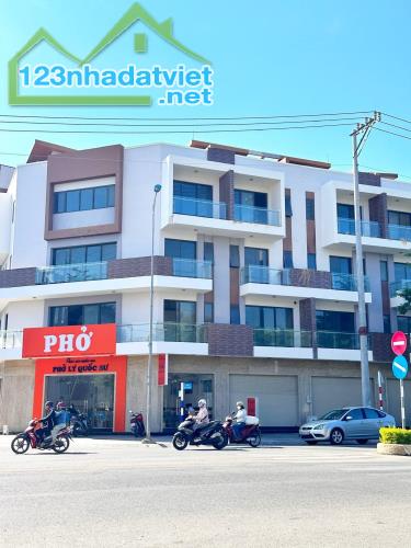 shophouse hồ sinh thái Ninh Thuận