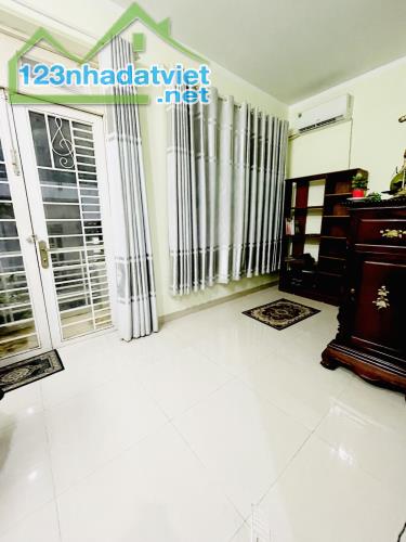 BÁN NHÀ TRẦN TRỌNG CUNG QUẬN 7 – 100 M2 NGANG 5M CHỈ 10 TỶ - 4