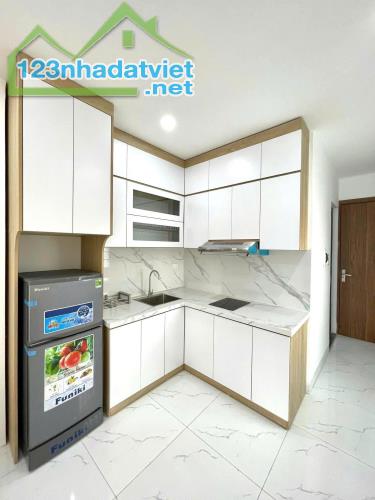 Bán gấp tòa nhà căn hộ cho thuê tại phố Nguyễn Lương Bằng Đống Đa, 70m2, mt 6m, 7 tầng