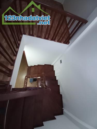 Bán nhà phân lô ngõ 104 Định Công, 52m2, hơn 14 tỷ, ô tô vào nhà - 4