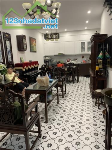 BÁN NHÀ ĐƯỜNG ÂU CƠ - TÂY HỒ - NHÀ MỚI ĐẸP KIỂU PHÁP - 77,4M2 - GIÁ 20 TỶ - 1