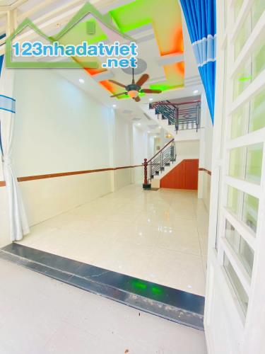 Bán Nhà Gần Công Viên Làng Hoa – 51m2, 2 Tầng, Hẻm Xe Hơi - Nhỉnh 5 ty6 - 2