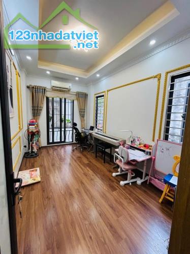 Quá Sốc Phương Liệt, Thanh Xuân, 35m2, 5 Tầng, MT 3.7m, Còn 4.95 Tỷ. - 1