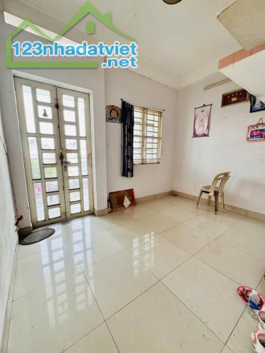 Bán nhà MT KD Bình Trị Đông, Bình Tân, 3 tầng,123m2, giá 14 tỷ TL - 1