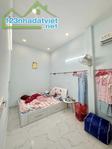 🏠Bán Nhà QL13, Hiệp Bình Phước, Thủ Đức, giá 6 tỷ hơn - Hxh - 135m2 - Ngay Vạn Phúc City