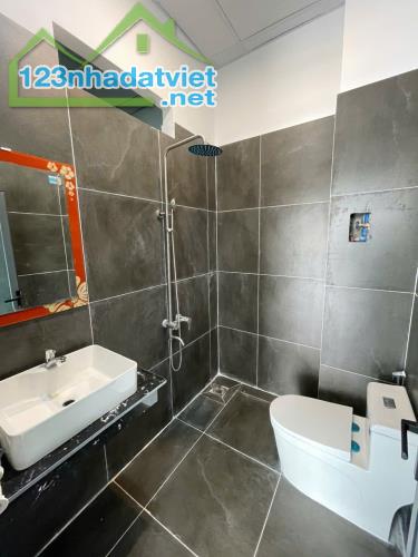 nhà 7x15 sổ riêng thổ cư 2ty050 ngay cây xăng 75 Đồng Khởi Biên Hoà đường 7m