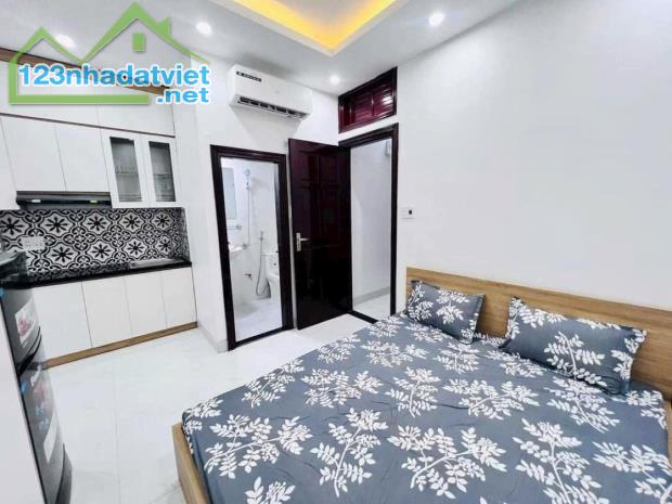 Bán nhà Láng Hạ xây CCMN 6 tầng Dt: 42m2 10 phòng khép kín full nội thất 10.5 tỷ