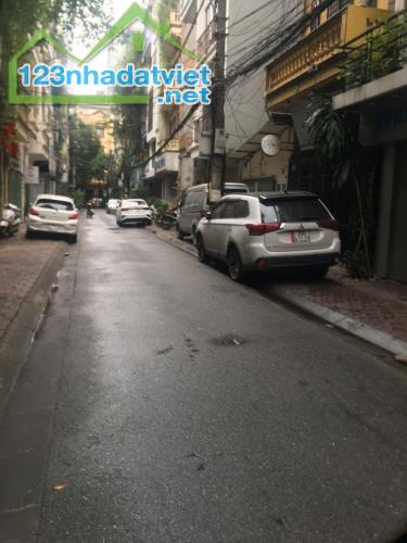BÁN NHÀ TRUNG KÍNH CẦU GIẤY,HÀ NỘI,56M 4 TẦNG Ô TÔ ĐỖ TRƯỚC NHÀ,SỔ VUÔNG NHƯ TỜ A4 GIÁ 19, - 3