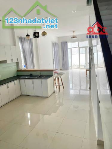 BÁN NHÀ 1T1L P.THỐNG NHẤT NGAY VĂN HOA VILA 81M2 CHỈ 3,6 TỶ - 3