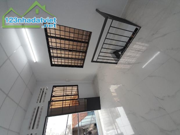 Chỉ 1tỷ35, 3x4m (12m2), 3tầng, 2PN giáp Tân Phú. LH xem nhà 0901.013.009 - 1