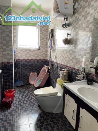 BÁN NHÀ MẶT NGÕ LÔ GÓC 3 THOÁNG 12 TỶ 63m 5 TẦNG MT 4m Ô TÔ ĐỖ KINH DOANH XUÂN LA TÂY HỒ - 1