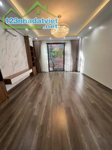 THỤY KHUÊ- DT45M2 X7T - MT 5M - 15,2 TỶ - HÀNG HIẾM - Ô TÔ 7C CHẠY QUANH NHÀ - 5