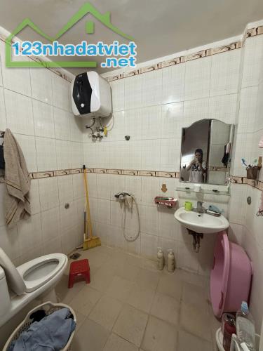 Bán Nhà! Tứ Liên ,20m ra Oto,Ngõ Nông,DT:36m2 x 6Tầng,MT: 5m,Giá:6.1 tỷ Tây Hồ - 2