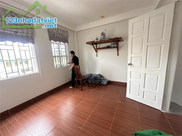 Bán nhà phố XỐM, Diện tích 60m2, 4 tầng, pháp lý đẹp, sổ vuông văn, đất tài lộc - 2