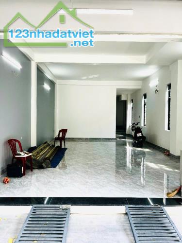 Bán nhà mặt tiền Đ12 ngay coopmart Tam Bình, Thủ Đức. 128m2, 3 tầng, ngang 5,7 - 3