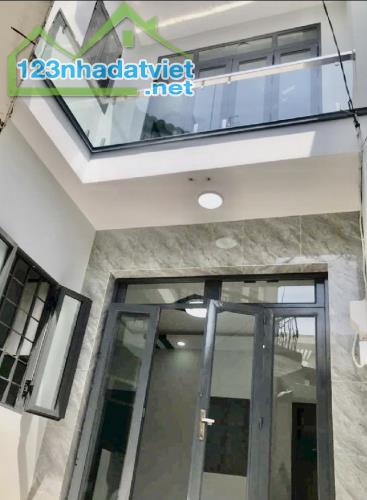 Nhà Xây Mới 2 TẦNG 62M2, NGANG 6,8m, Nở Hậu 8m Âu Dương Lân QUẬN 8