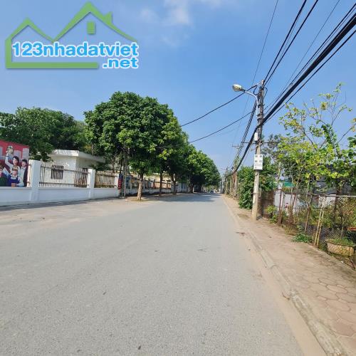 5 tỷ x có 72m2 đất ô tô 7 chỗ vào nhà, quay đầu tại Đa Tốn, Gia Lâm. Lh 0989894845