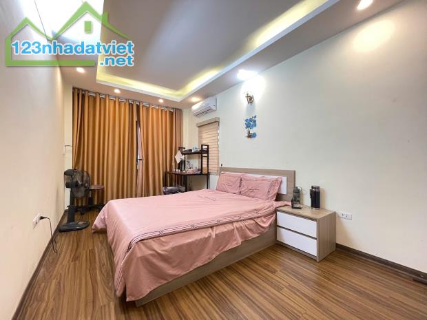 Bán Nhà Phố Bát Khối Lô Góc 32m2 5 Tầng Full Nội Thất, Ngõ Thông Ô Tô, Kinh Doanh 7.X Tỷ - 4