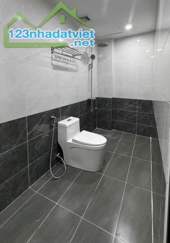 Độc nhất! Bán nhà Hồng Tiến 6 tỷ hơn - Ô tô đỗ cổng - 33m2*5T - 3 ngủ - Gần BV Tâm Anh - 3