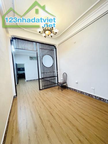 Chính chủ cho thuê nhà 70m2 x 2 tầng, ngõ rộng ô tô đỗ cửa, 3 phòng ngủ đường Mai Dịch - 3