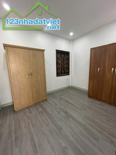 MỸ ĐÌNH.34m² .NHÀ ĐẸP KINH DOANH - VỊ TRÍ HIẾM - NGÕ THÔNG - Ô TÔ NHỎ QUA NHÀ.Chỉ 6.x - 2