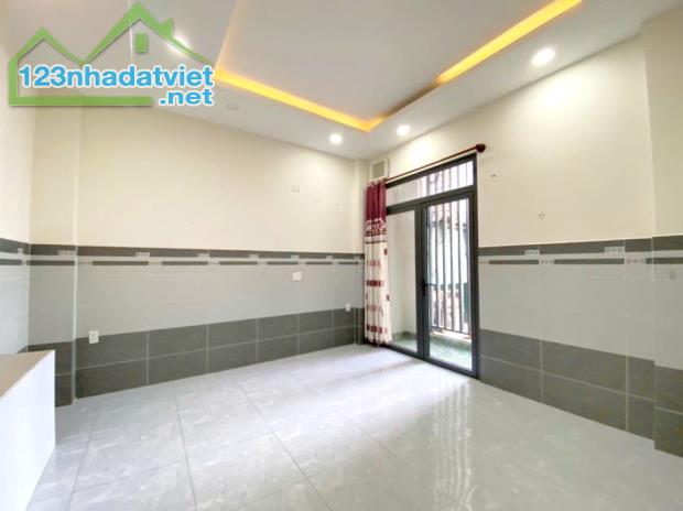 Ngang Khủng 5,5m - 55m2 - 3 PN - Hẻm Ôtô Đường Thống Nhất P16 - 3