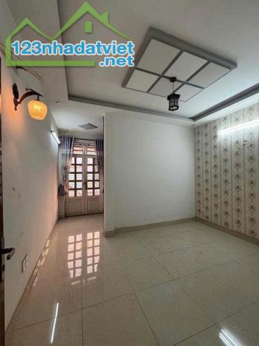 BÁN NHÀ HXH, SÁT TRƯỜNG CHINH, Q12, 80M2 x 2 TẦNG, NHỈNH 4 TỶ - 3