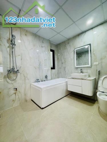 Bán nhà mới MINH KHAI - Ô tô Thang máy - Diện tích 71m*6T*Mt4m – Nhỉnh 24 Tỷ_LH 0795986686