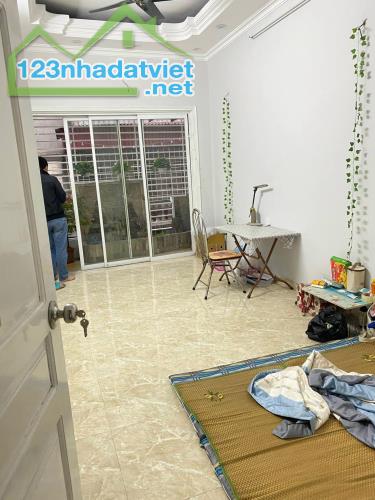 BÁN NHÀ TRỊNH ĐÌNH CỬU 43M 11 TỶ VỊ TRÍ ĐẸP NGÕ THÔNG RỘNG VÀI BƯỚC CHÂN RA HỒ ĐỊNH CÔNG - 4