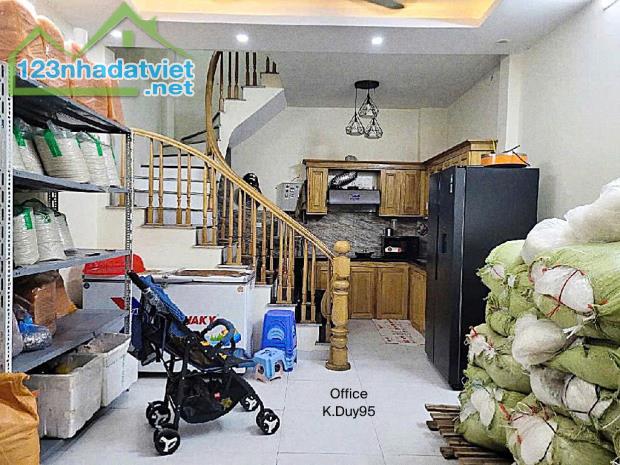 Bán nhà Phan Đình Giót Hà Đông, 1 nhà ra phố, sổ đỏ nở hậu, 30m2, 6 tỷ