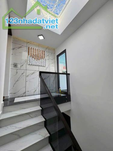 Bán nhà Quận 7,5 lầu 76m2 , 6 phòng ngủ, hẻm xe tải chỉ 8,88 tỷ - 2