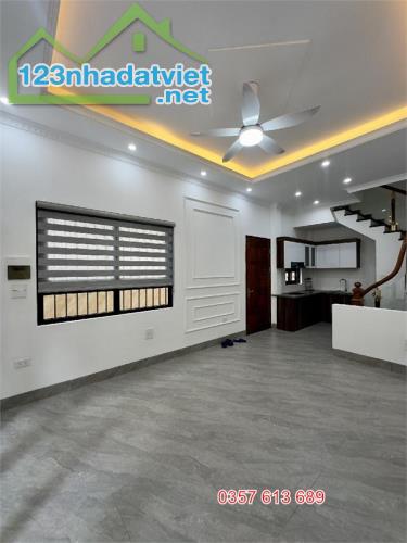 Bán nhà Phúc Lợi, MỚI TINH, MỘT nhà ra Ô TÔ, ngõ THÔNG, 5 tầng, 30m2, giá chỉ nhỉnh 4 tỷ - 5