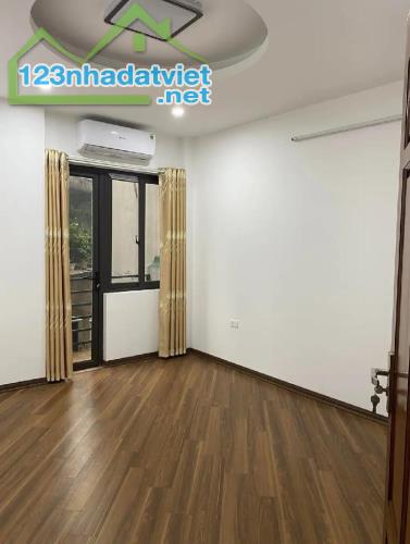 🏠 Bán nhà đê la thành DT 73m2  4 tầng mặt tiền 4m giá 8,68 tỷ 🔥🔥🔥 - 2