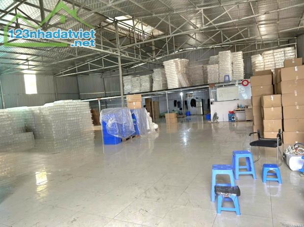 500m kho xưởng khu vực Ngũ Hiệp cần cho thuê, container lùi vào trong, giá 60k/m - 1