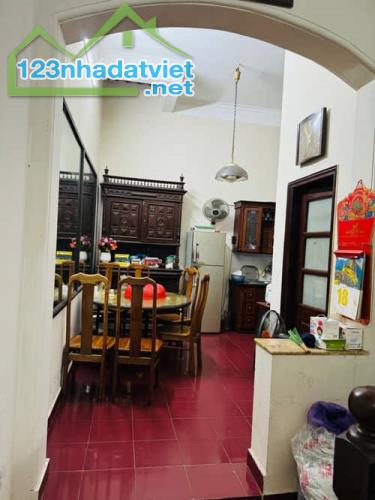 Nhà 46,8m², mặt tiền 4,5m, khu phân lô Bộ Công An Bùi Xương Trạch, giá 11,6 tỷ, ô tô đi - 2