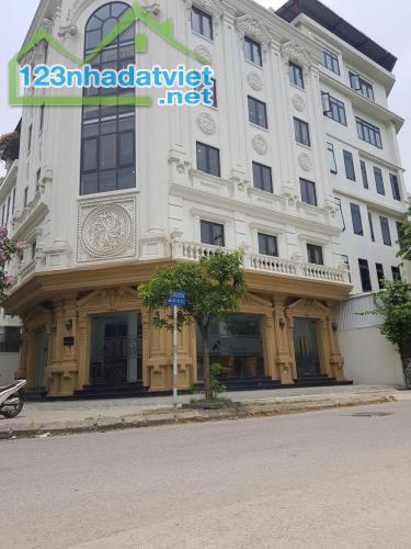 BÁN NHÀ, HOÀNG QUỐC VIỆT, PHÂN LÔ 3 THOÁNG, 3 VỈA HÈ, KINH DOANH, VP, 62M2, MT 19M, GIÁ - 3